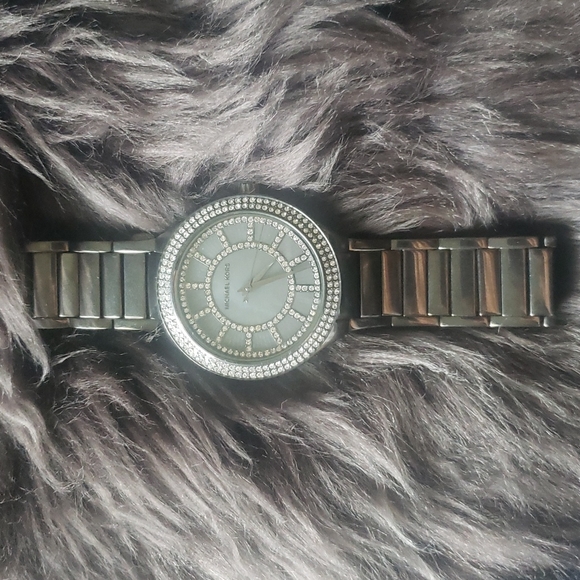 NIB Michael Kors Kerry Grey Crystal-set Dial Watch - Picture 9 of 11